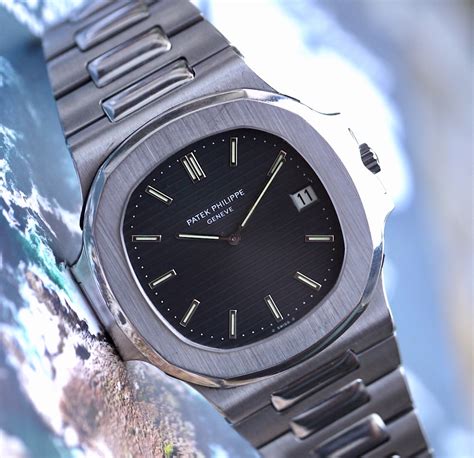 patek philippe nautilus 1982 price